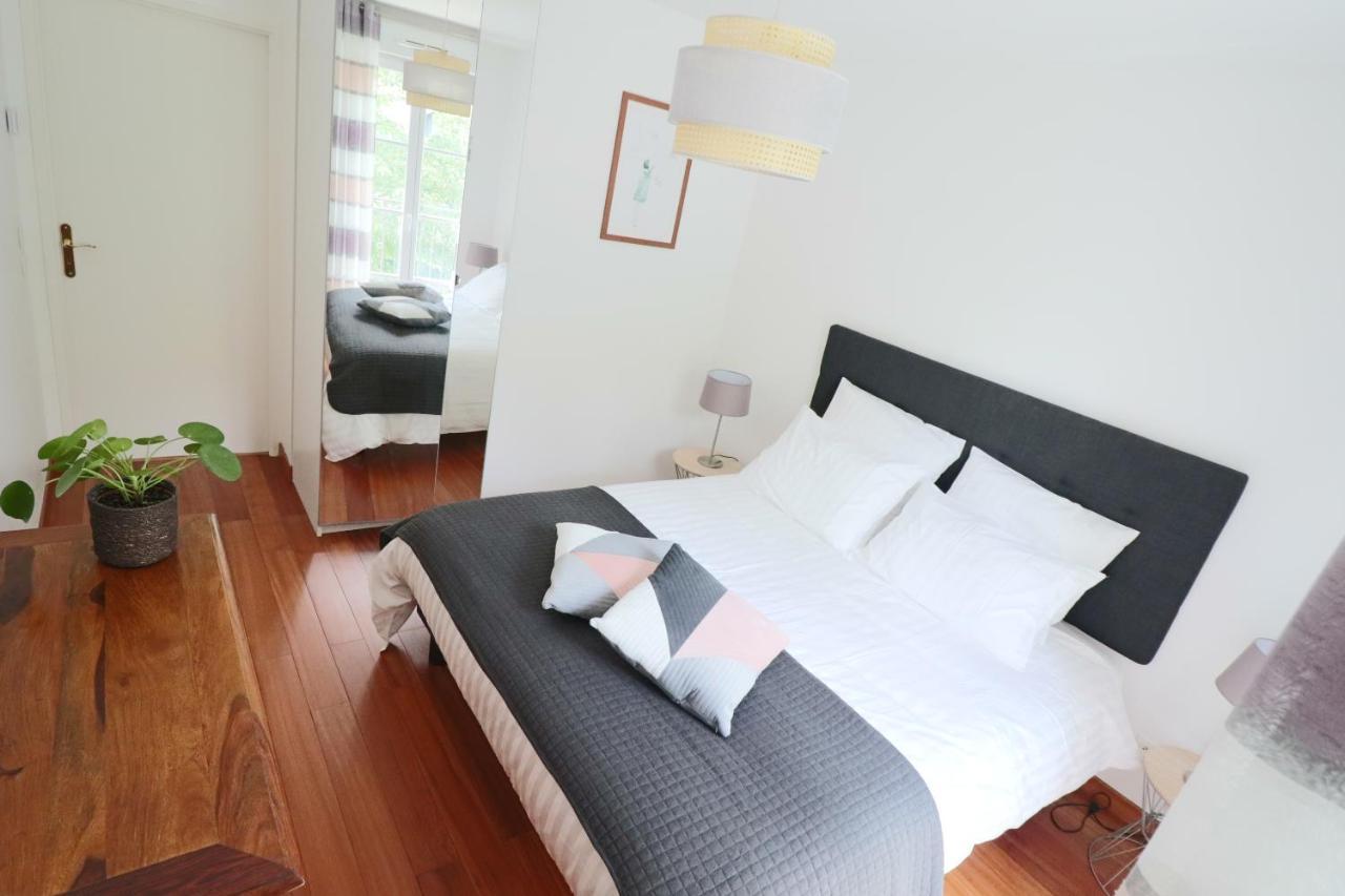 Family - Steps From Disneyland Apartment Serris